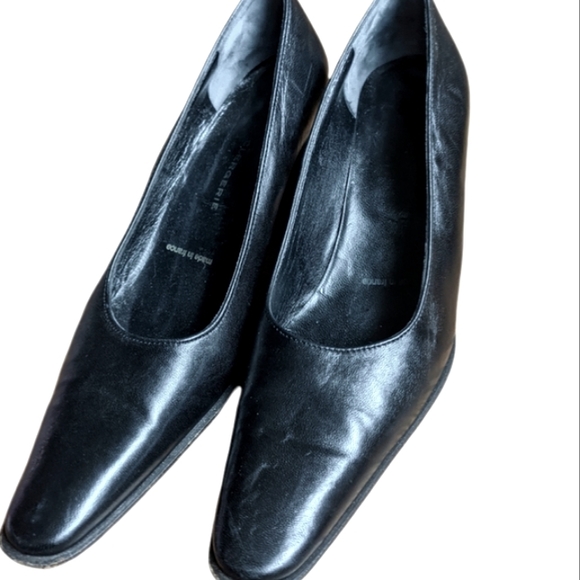 Robert Clergerie Shoes - Robert Clergerie Pointed Black Leather Lita Heel 7